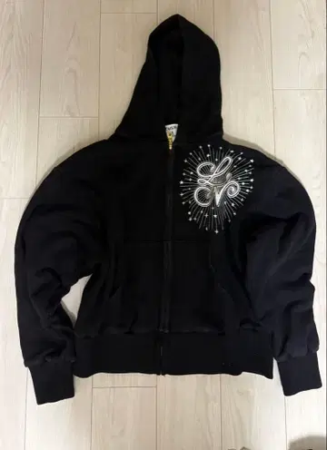 LONER 후드티 io 착용