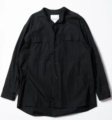 화이트 마운티니어링 Repose Wear 밴드 카라 셔츠