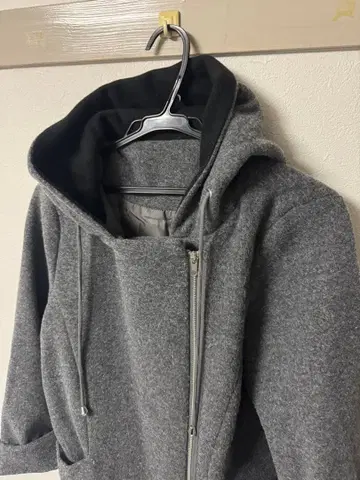 그레이 롱 코트 후드 부착