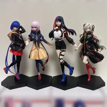 카미츠바키시 건설 중. 4체 세트