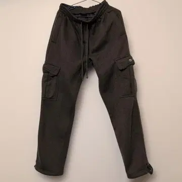 VICTORIOUS 조거 팬츠 모스그린