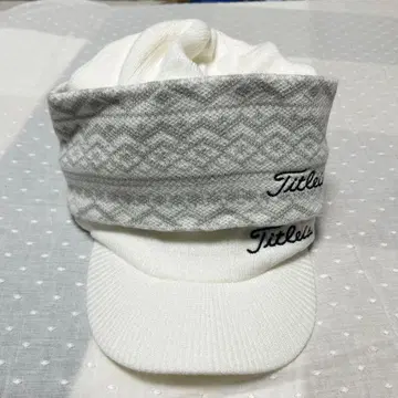Titleist 화이트 니트 모자