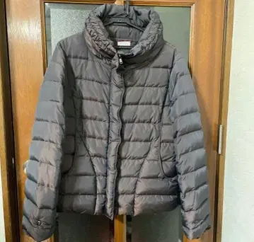 [ 새상품급 ] 맥스앤코 다운 자켓 M 상당 그레이 계열 경량