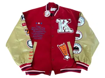 Hello Kitty 바시티 자켓 레드/베이지 INNSERSE