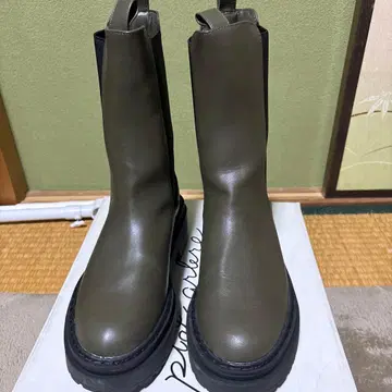 올리브 그린 사이드 고어 부츠 통굽