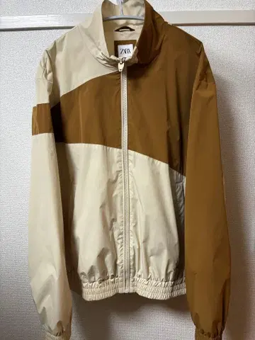 ZARA 나일론 자켓