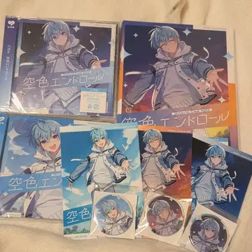 하늘색 엔드롤 코론군 일반 버전 초회 한정판 혜택 캔뱃지 브로마이드