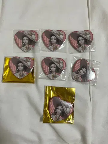 제5인격 게이샤 산리오 캔뱃지