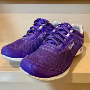 새상품급 Reebok Easytone 리복 이지톤 보라색 24.0cm