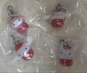 산리오 딸기 메지루시 액세서리 가챠 키티 마이멜로디 시나몬