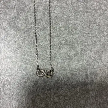 Swarovski 무한대 모티브 목걸이 스와로브스키