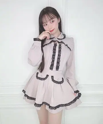 Honey Cinnamon 레이스 프릴 셋업 핑크