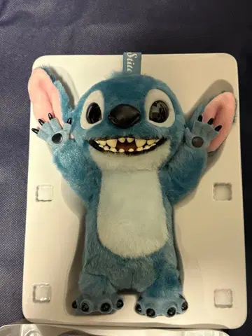 스티치 봉제 인형