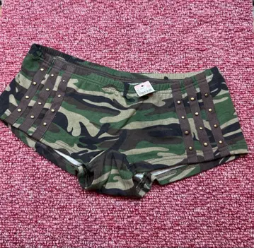 에메필 단종 모델 카모플라쥬 스터드 숏팬츠