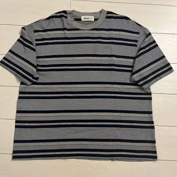 everyone 보더 T셔츠