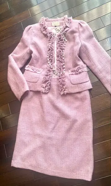 새상품급 핑크 트위드 셋업 진주 장식 화려함