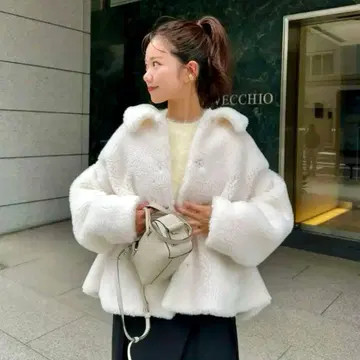 HYEON ted 케이프 / 화이트 레어 S 사이즈