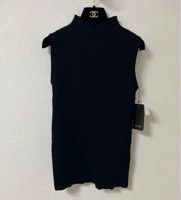 [ 새상품 ] anuans 실크 블렌드 슬리브리스 니트 풀오버