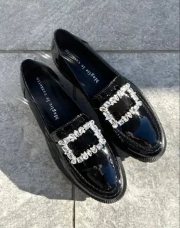 Maglie le cassetto 에나멜 비쥬 로퍼 23.5