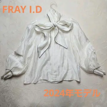 2024년 모델 FRAY I.D 시어 보타이 바이컬러 셔츠 최근 모델