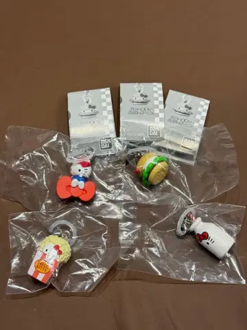 헬로키티 아메리칸 디자인 메지루시 액세서리