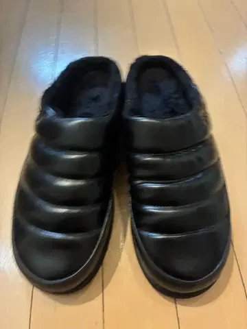 수브 통굽 블랙 슬립온