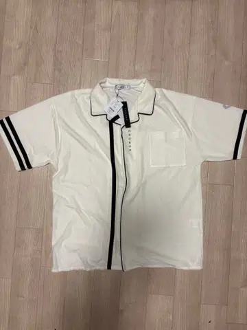 크로노스 CRONOS 화이트 피케 셔츠 s 사이즈