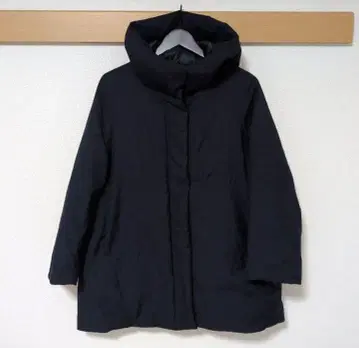 유니클로 하이브리드 다운 라이트 블랙 S 사이즈 [ 새상품급 ]