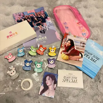 새상품 올 세트 TWICE 팬클럽 응원봉 파우치 스트랩 트레이딩 카드