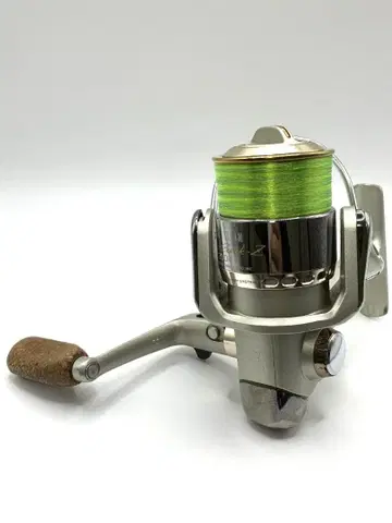 다이와 실버 크릭 Z 2004C 스피닝 릴