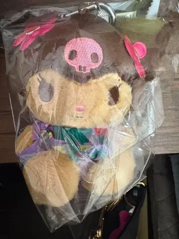 하와이안 호스트 마카다미아 너트 초콜릿 & 쿠로미 마스코트 홀더