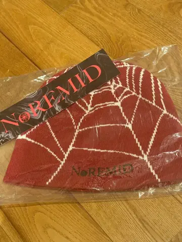 NOREMID 스파이더 웹 니트 모자