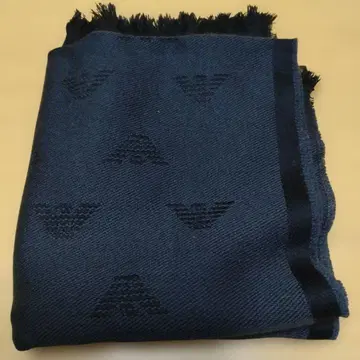 엠포리오 아르마니 블랙 머플러