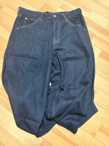 UNIQLO 배기 커브 진 기장 짧음