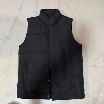 COS 블랙 다운 베스트 XS