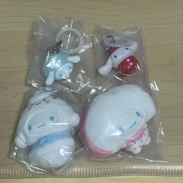 산리오 시나모롤 치비토모 메지루시 액세서리 딸기 코스튬맨