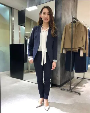 새상품급 Theory 띠어리 울 혼방 테이퍼드 팬츠 네이비 2