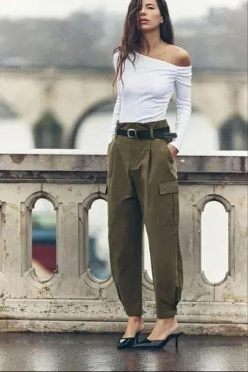 ZARA 완판템 벨트 페이퍼백 카고 팬츠 카키 XS