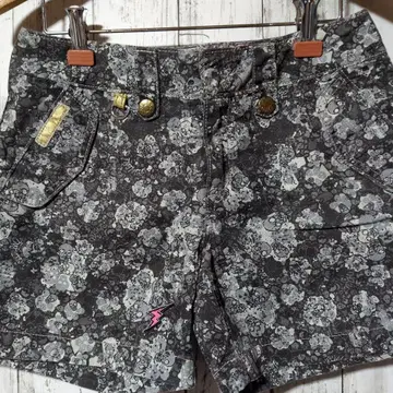 크리스탈 볼 스컬 패턴 데님 숏팬츠 S 사이즈