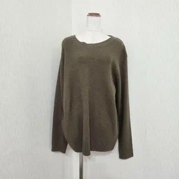 세븐데이즈선데이 [ L ] 긴팔 풀오버 니트 카키 계열 무지 심플