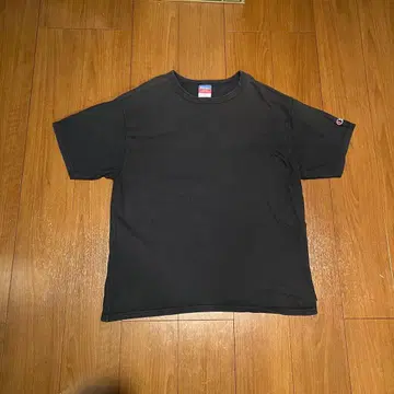 Champion 블랙 T셔츠 L 사이즈