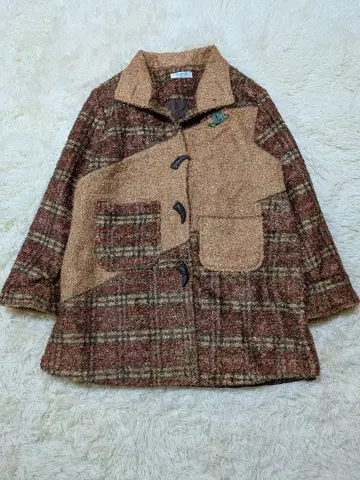 브라운 계열 체크 자켓