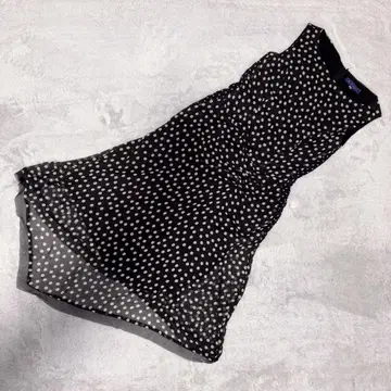 [컨디션 최상] M'S GRACY 에무즈그레이시(40) 슬리브리스 원피스