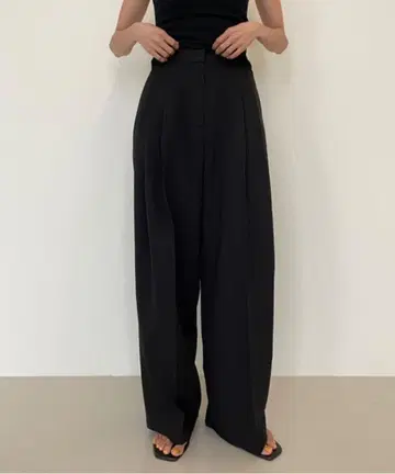 Didot.showroom 로우라이즈 투 턱 와이드 슬랙스