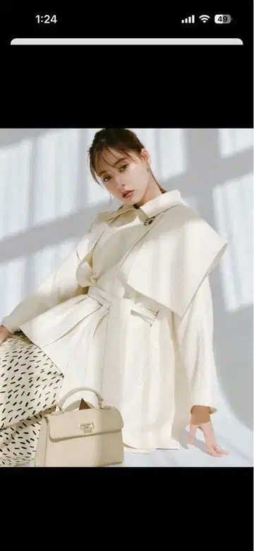 스나이델 신키 유코 콜라보 화이트 케이프 코트 벨트 새상품급