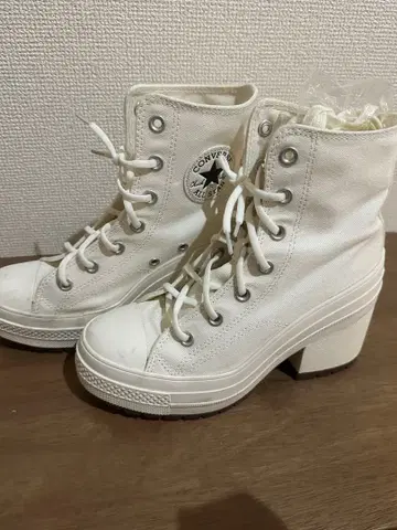 한국 한정판 컨버스 척테일러 하이컷 힐 스니커즈 23cm 화이트