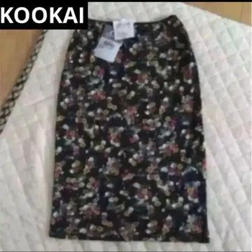 새상품 KOOKAI 울 혼방 타이트 스커트