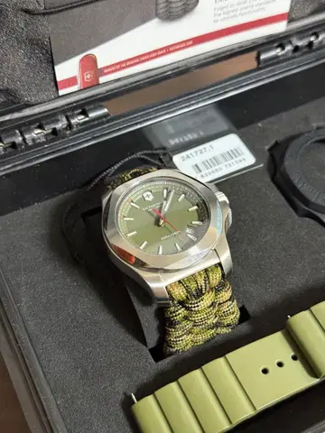 빅토리녹스 이녹스 VICTORINOX INOX 손목시계 쿼츠