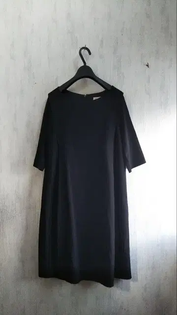 아두이트리스테스 LUXE 턱 들어간 원피스 세레모니 관혼상제 블랙