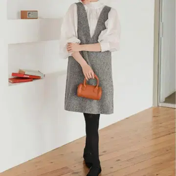 V넥 트위드 숏 오버롤 스커트 그레이